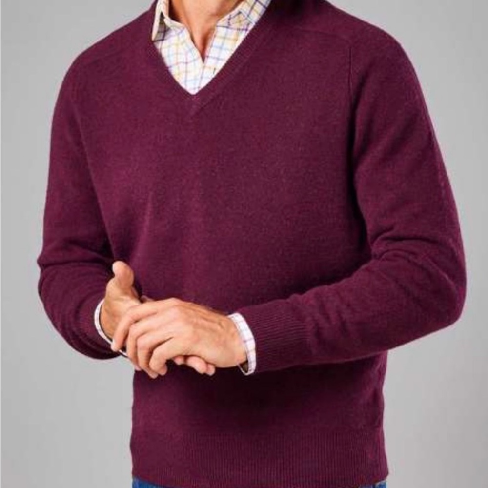 Joseph Turner Sweater Mens Large  Burgundy Vneck Pure LambsWool Pullover Jumper